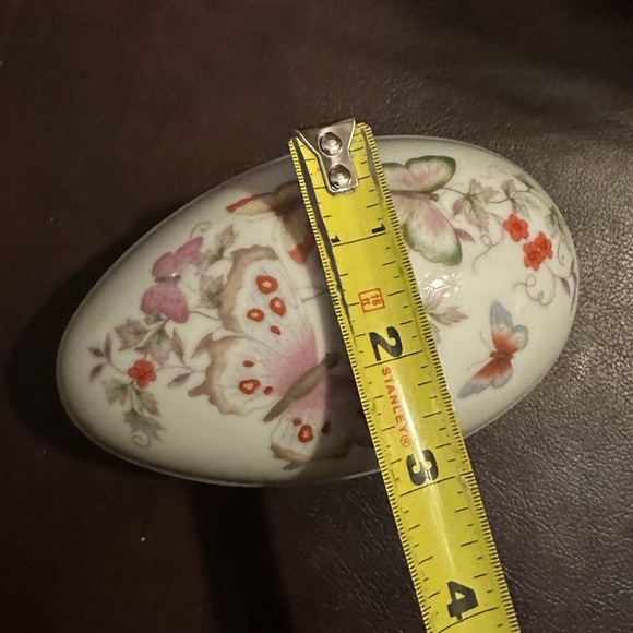 Avon butterfly egg trinket dish - Picture 8 of 10